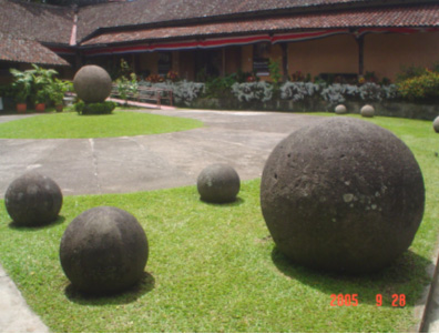 Esferas en el Museo Nacional de Costa Rica.